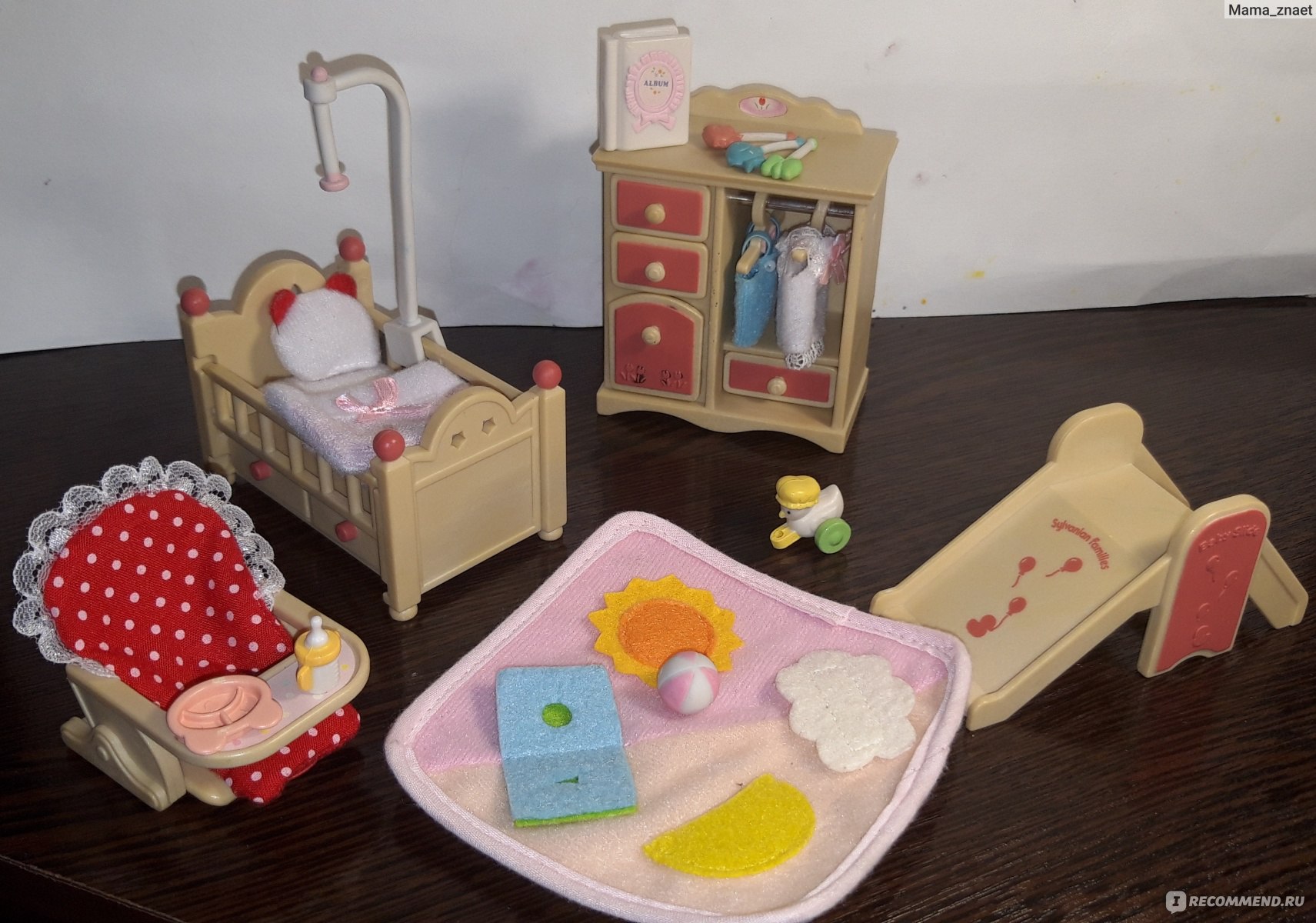 Sylvanian families розовая комната