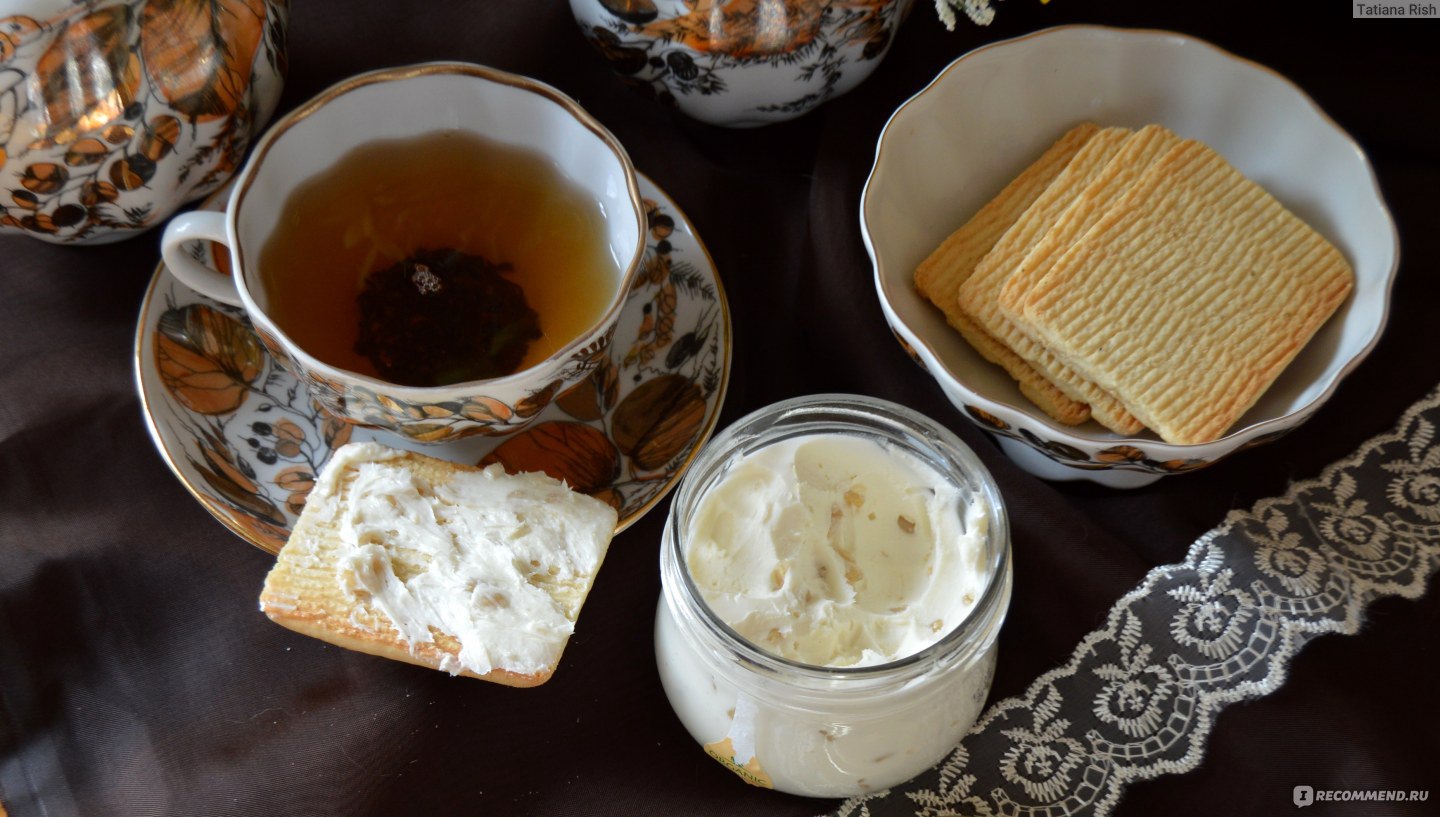 Еврейский десерт с медом маслом и орехами