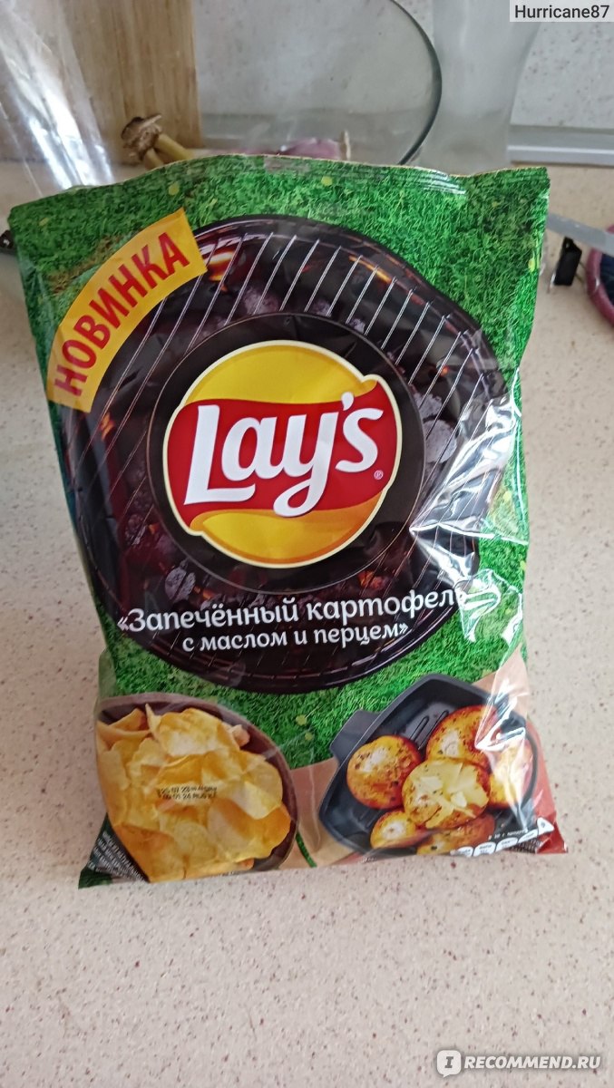 Чипсы картофельные Lays Запеченный картофель с маслом и перцем - «одно масло!  Не смог доесть пачку» | отзывы