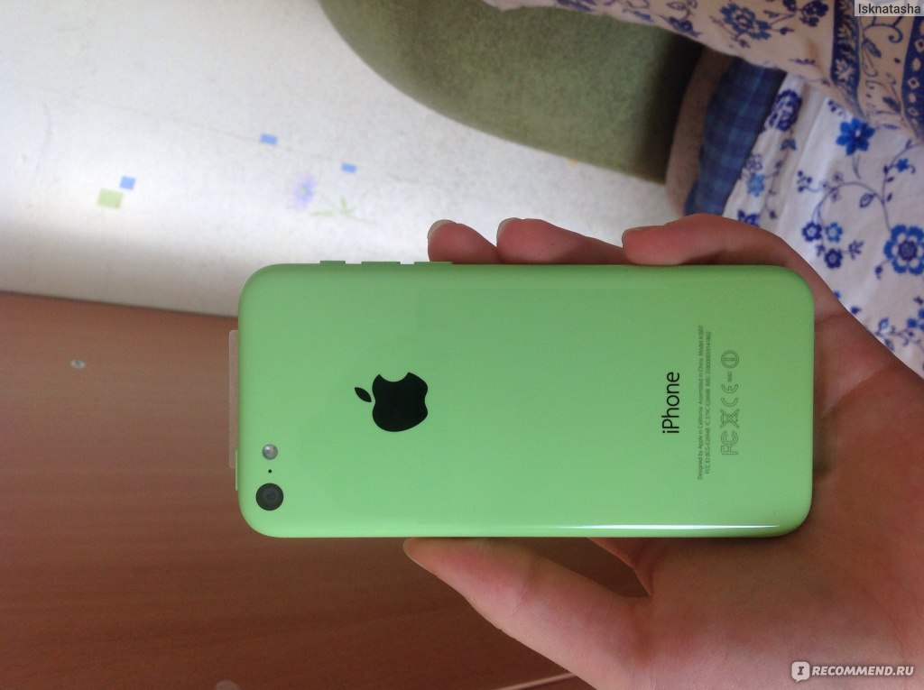 Телефон айфон зеленый. Iphone 12 Green. Айфон 12 зеленый. Салатовый айфон 5c. Iphone 12 салатовый.