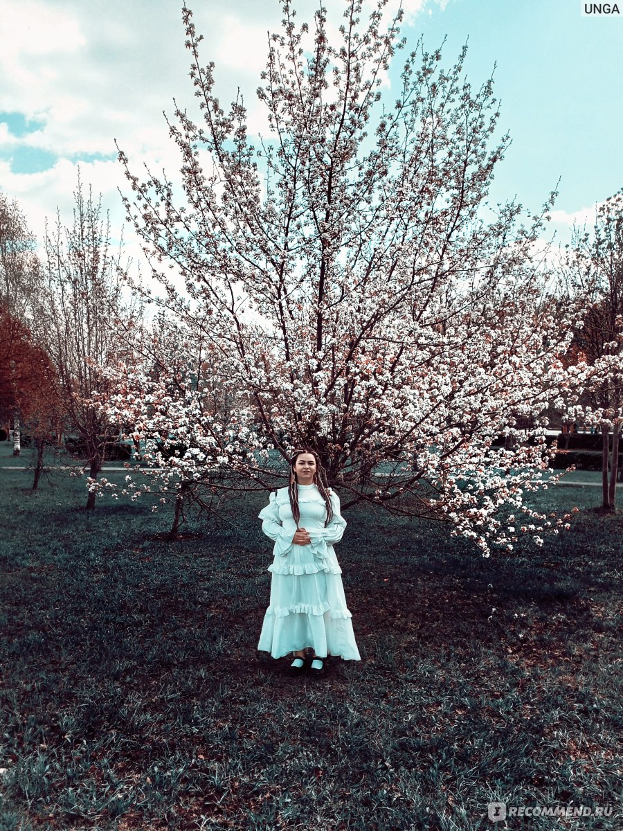 Платье SHEIN с оборкой и воротником-стойкой фото