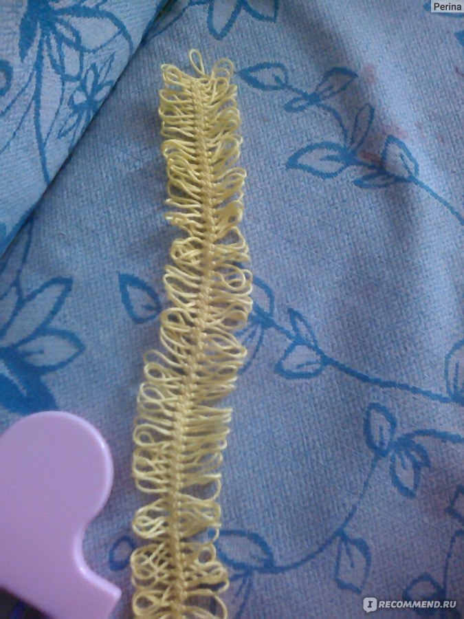 Плетение двухцветного шнура на вилке