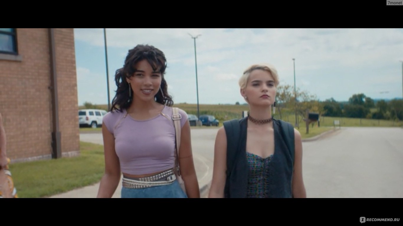 Убить за лайк / Tragedy Girls (2017, фильм) - «фильм - выпуклое отражение  современных тенденций» | отзывы