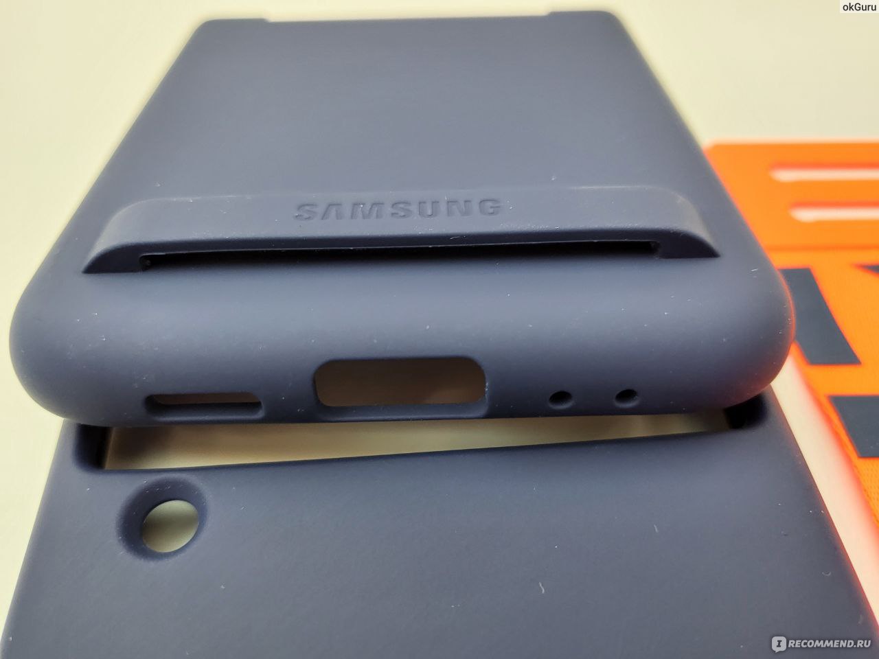 Чехол для телефона Samsung Silicone Cover with Strap Z Flip3 фото
