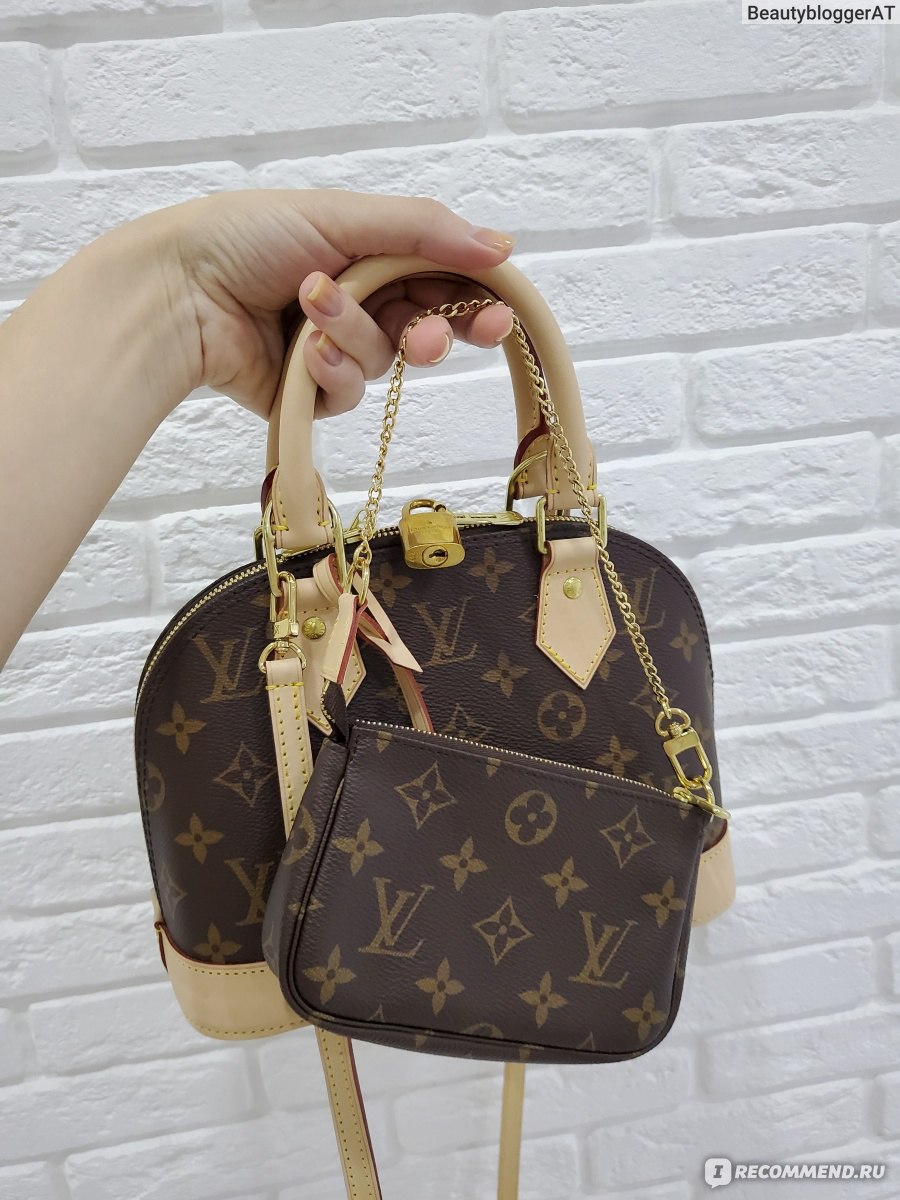 Сумка Louis Vuitton Mini pochette - «Какой это клатч? Это самый любимый и  самый лучший мой кошелечек. Если хотите удобство, то берите такой же.» |  отзывы