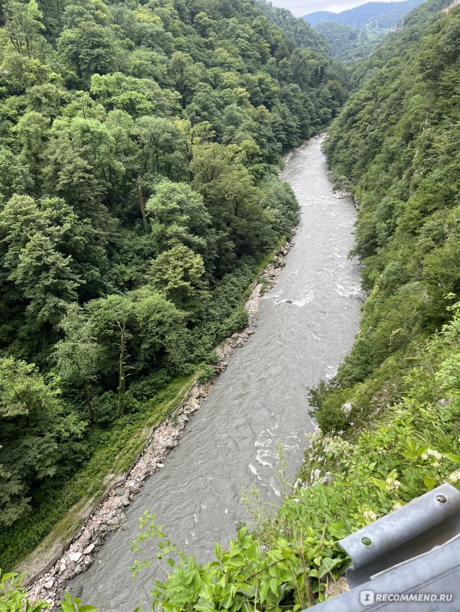 Россия, Краснодарский край, река Мзымта - «🌸Самая КРУПНАЯ РЕКА, впадающая  в чёрное море! Чем прекрасна и удивительна.Покажу потрясающе красивые  места! Мзымта меня зацепила!🌸 » | отзывы