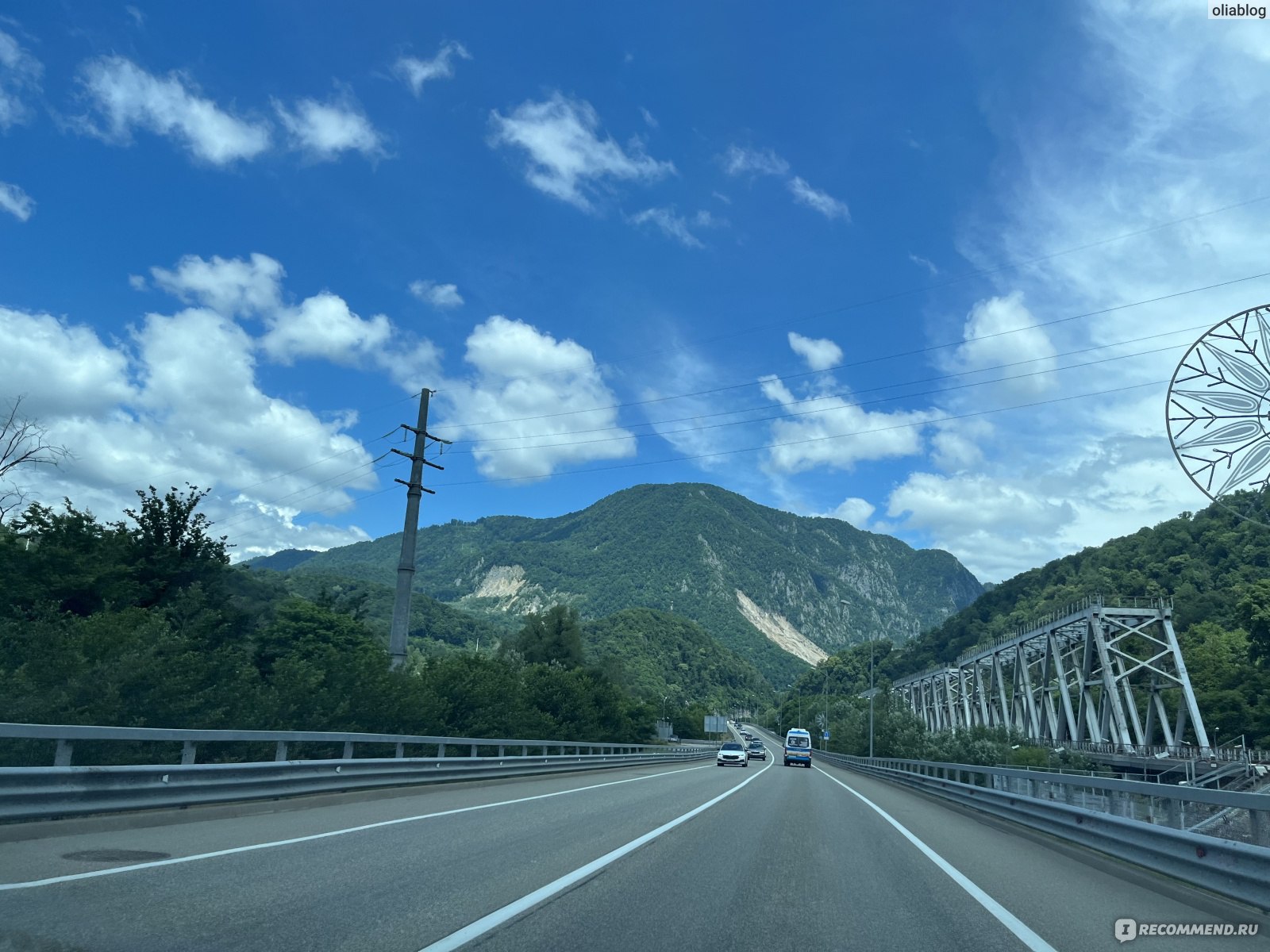 Сочи Красная поляна - «🏞Чем заняться на летней красной поляне,более 15  вариантов|Русский Куршевель, французские Альпы! Зачем мне макияж на  горнолыжном курорте|Красная Поляна около Сочи — 4 в 1, что нужно знать о