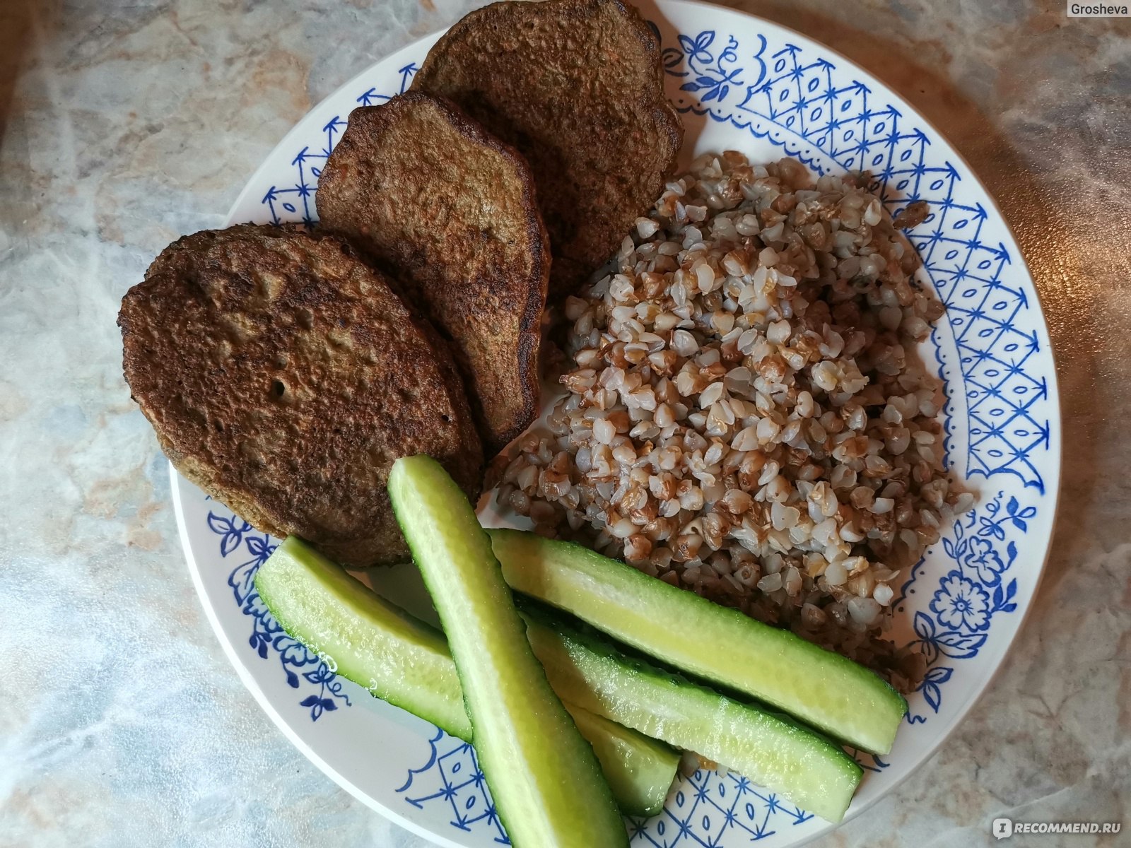 Мука овсяная Арчеда-Продукт Крупно - «Вкусный и полезный продукт, который  явно оценят ПП-шники. Поделюсь простым рецептом печеночных оладушек,  которые всегда получаются, а также рецептом кабачковых оладушек и расскажу  где еще можно применять