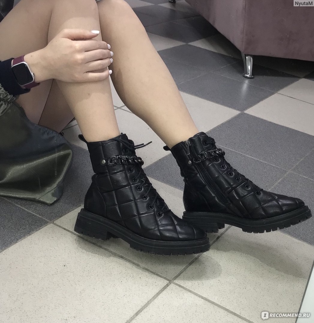 lola cruz biker boots