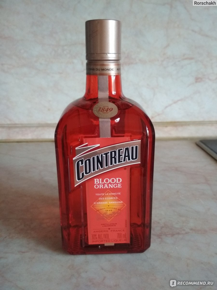 Ликер Cointreau Blood Orange - «Кровавый апельсин - много нас, а он один.»  | отзывы