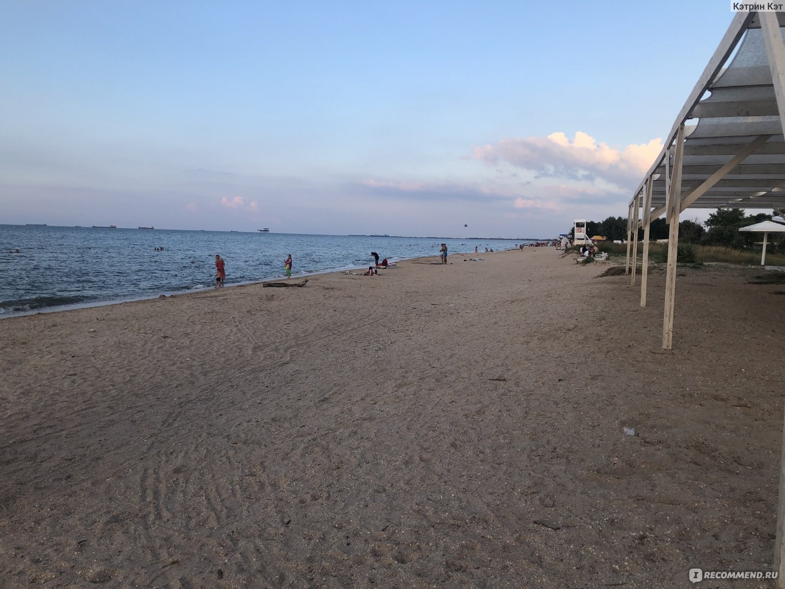 Гостевой дом Azov Beach 3*, Россия Краснодарский край, Голубицкая -  «Гостевой дом Azov Beach, станица Голубицкая. Комфортабельный отдых и  радушное гостеприимство сделали наш отдых по-настоящему незабываемым! 50  метров до красивейшего ракушечного пляжа