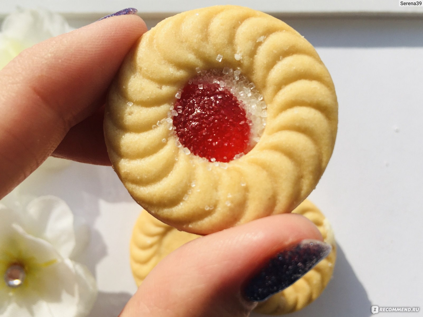 Печенье Dewberry Cream And Strawberry Flavoured Jam Sandwich Cookies -  «Вкусно. Что ещё сказать.» | отзывы