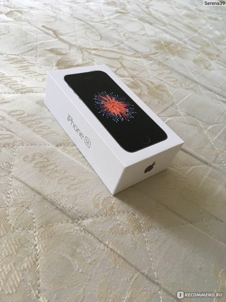 Смартфон Apple iPhone SE - «Сначала 