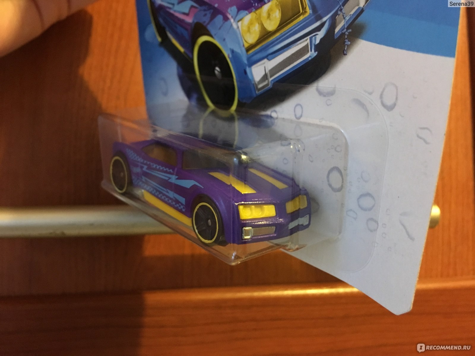 Hot Wheels Меняющая цвет машинка 