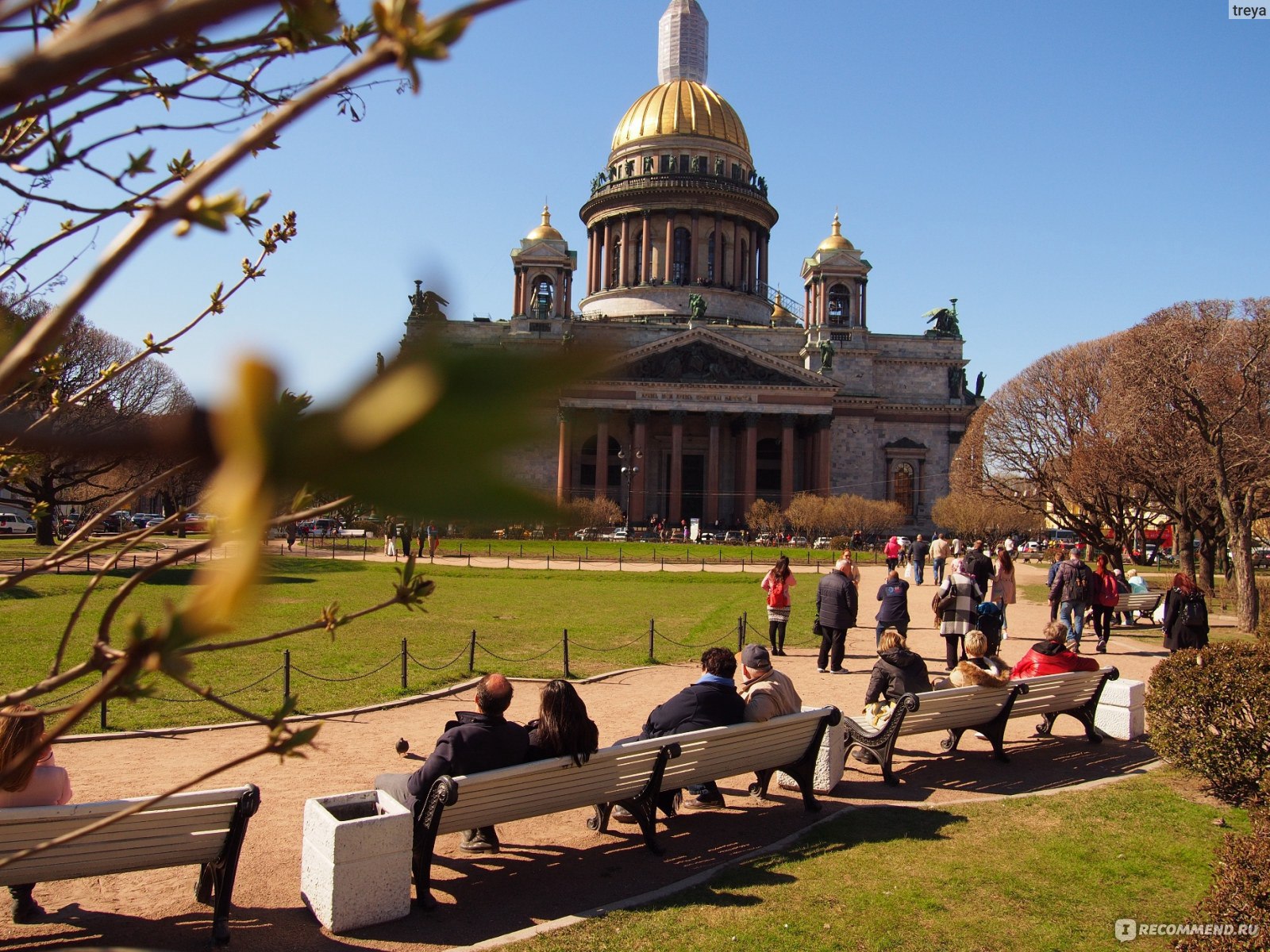 Исаакиевский собор в Санкт Петербурге Весна