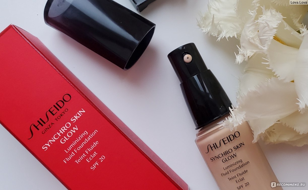 Тональный флюид shiseido. Shiseido synchro skin тональное средство. Shiseido synchro skin. Shiseido synchro skin glow luminizing fluid foundation. Тональный шисейдо synchro 110.