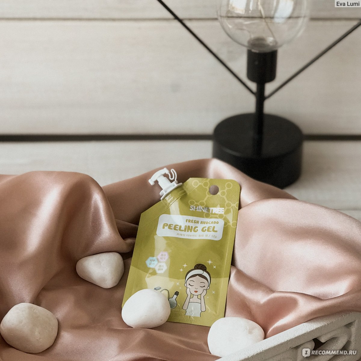 Пилинг-скатка SHINETREE Fresh Avocado Peeling Gel с экстрактом авокадо ...