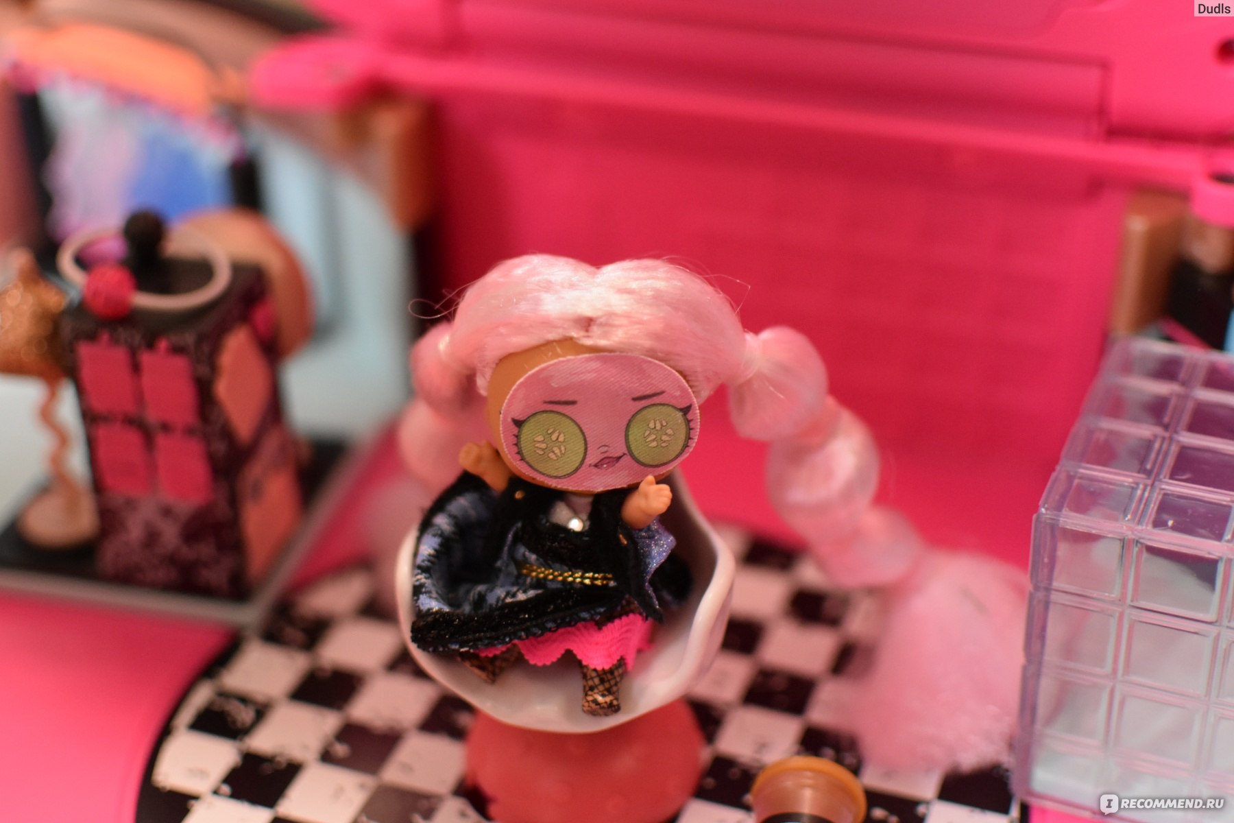 MGA Entertainment L.O.L. Surprise 571322 Salon Playset (салон красоты, с куколкой) фото