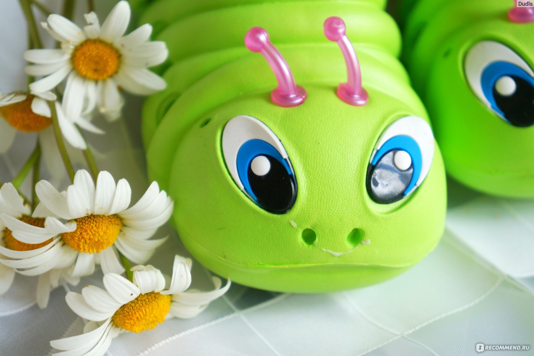 Кроксы Гусеница Aliexpress 2014 Kids Garden Hole Shoes Summer Children baby  Caterpillar - «Кроксы гусеницы - идеальная обувь для игр в песочнице.» |  отзывы