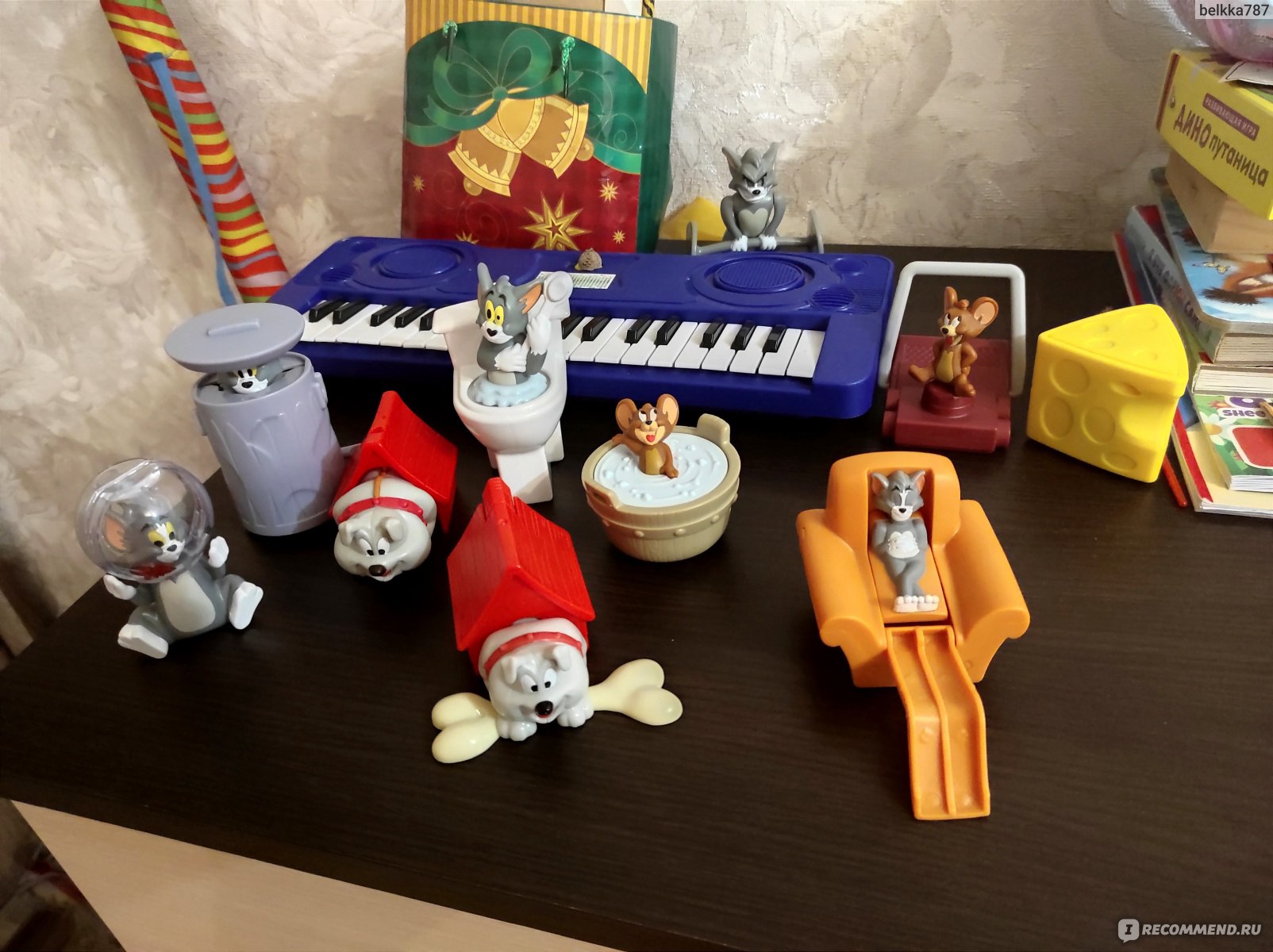 В экс-«Макдональдсе» появились деревянные белорусские игрушки. Смотрите, как они выглядят