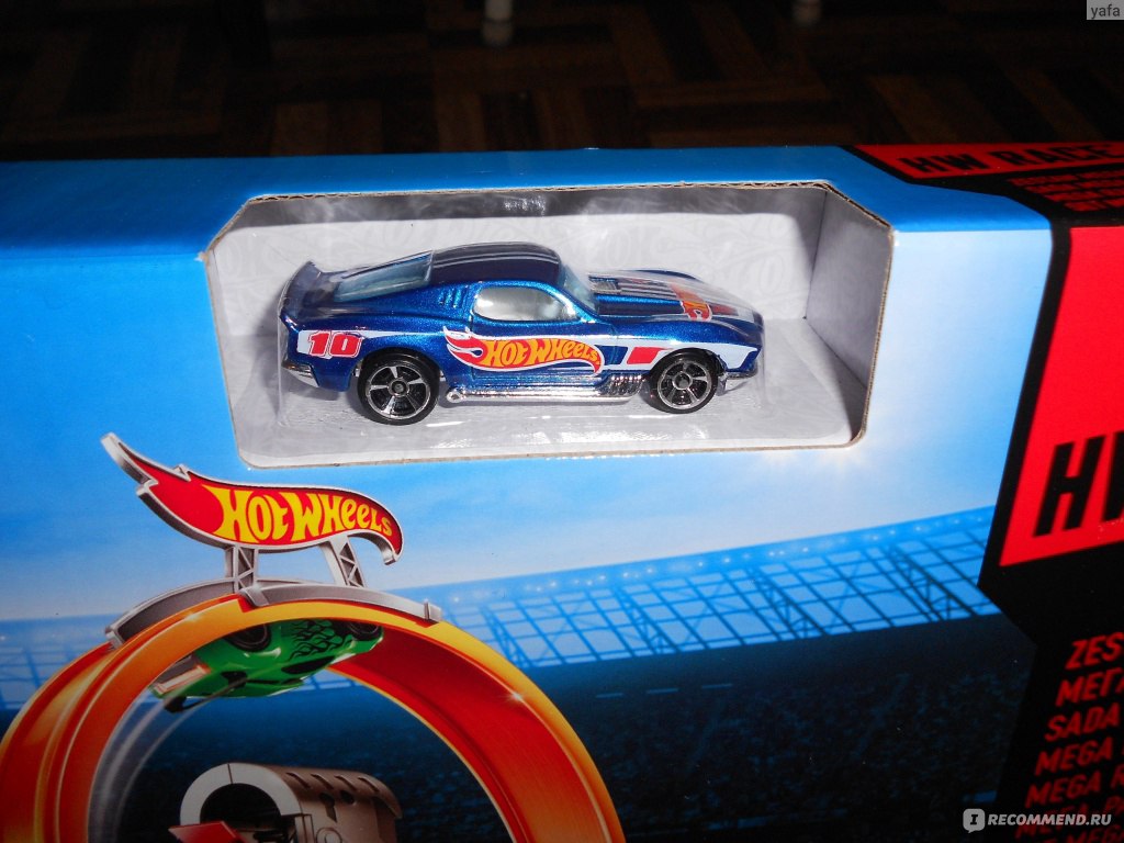 Крепление к стене hot wheels