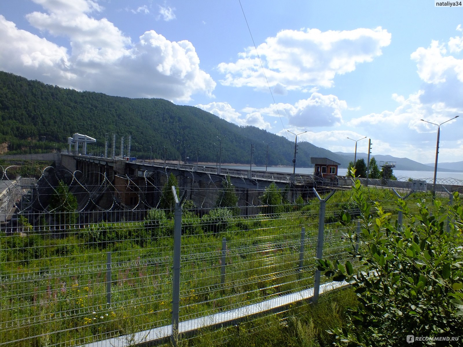 Красноярская ГЭС. Россия, Красноярский край, Дивногорск фото