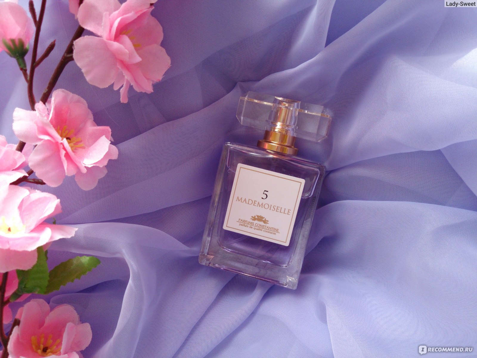 Какие духи нежные. Мадмуазель 5 аромат. Парфюм Mademoiselle Parfum Constantine 5.
