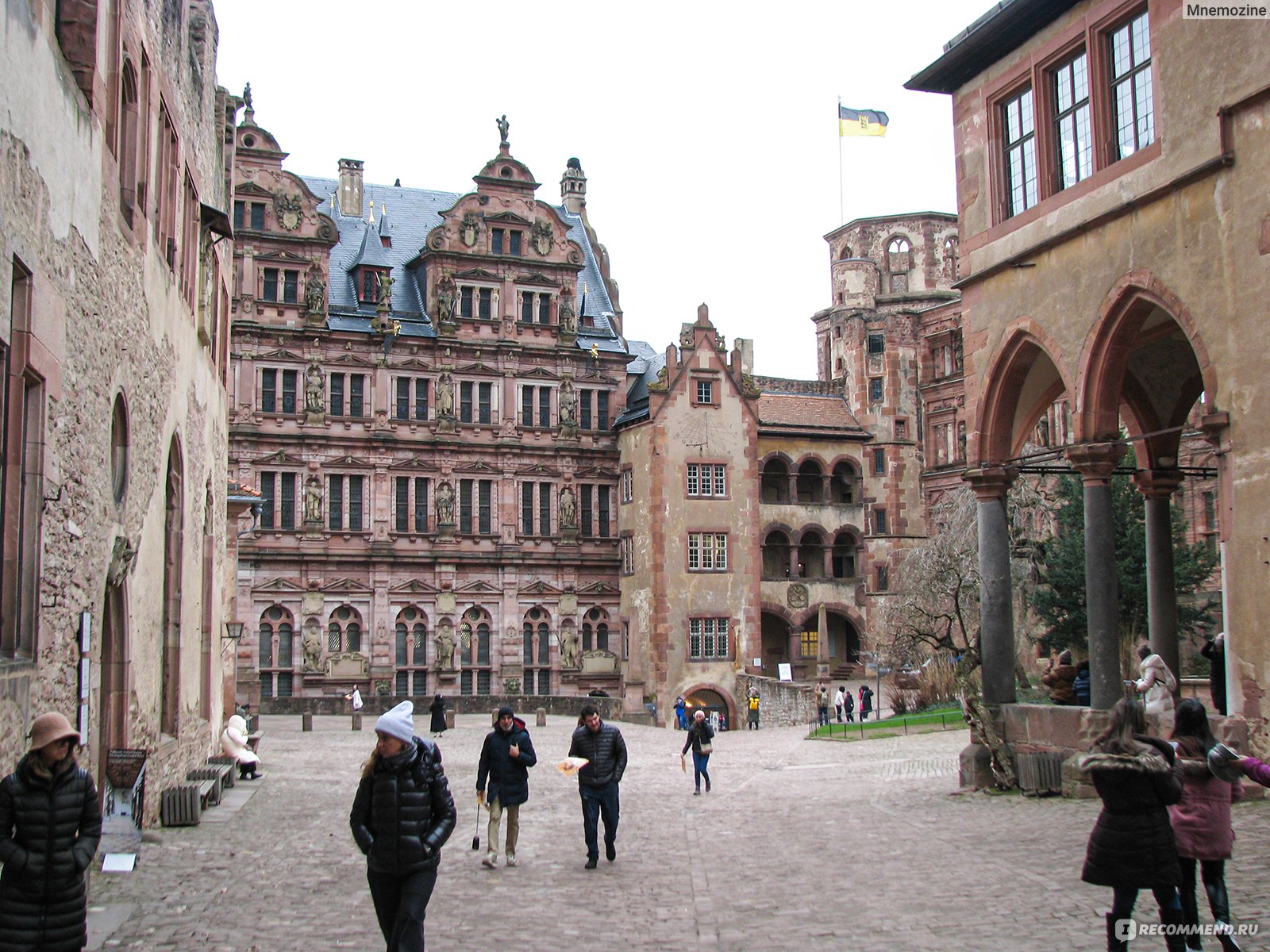 Гейдельбергский замок | Schloss Heidelberg - «Хайдельбергский замок:  романтичные руины и самая большая винная бочка в мире. Всё, что осталось от  былого великолепия?» | отзывы