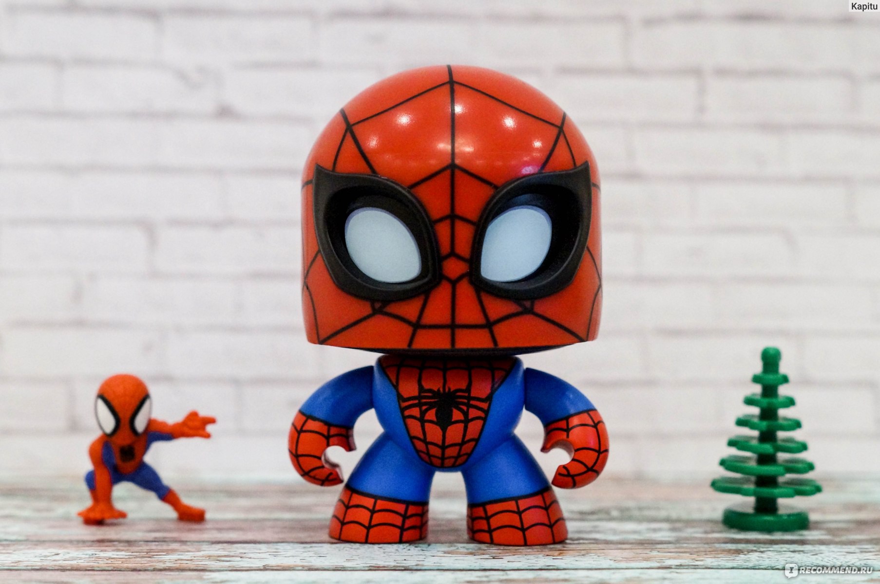 Hasbro Фигурка коллекционная Marvel Mighty Muggs Человек-паук #3 -  «Поднимите мне веки... Ой! Нажмите мне на голову! Игрушка, которая имеет  эмоции - Человек-паук Mighty Muggs ^_^» | отзывы