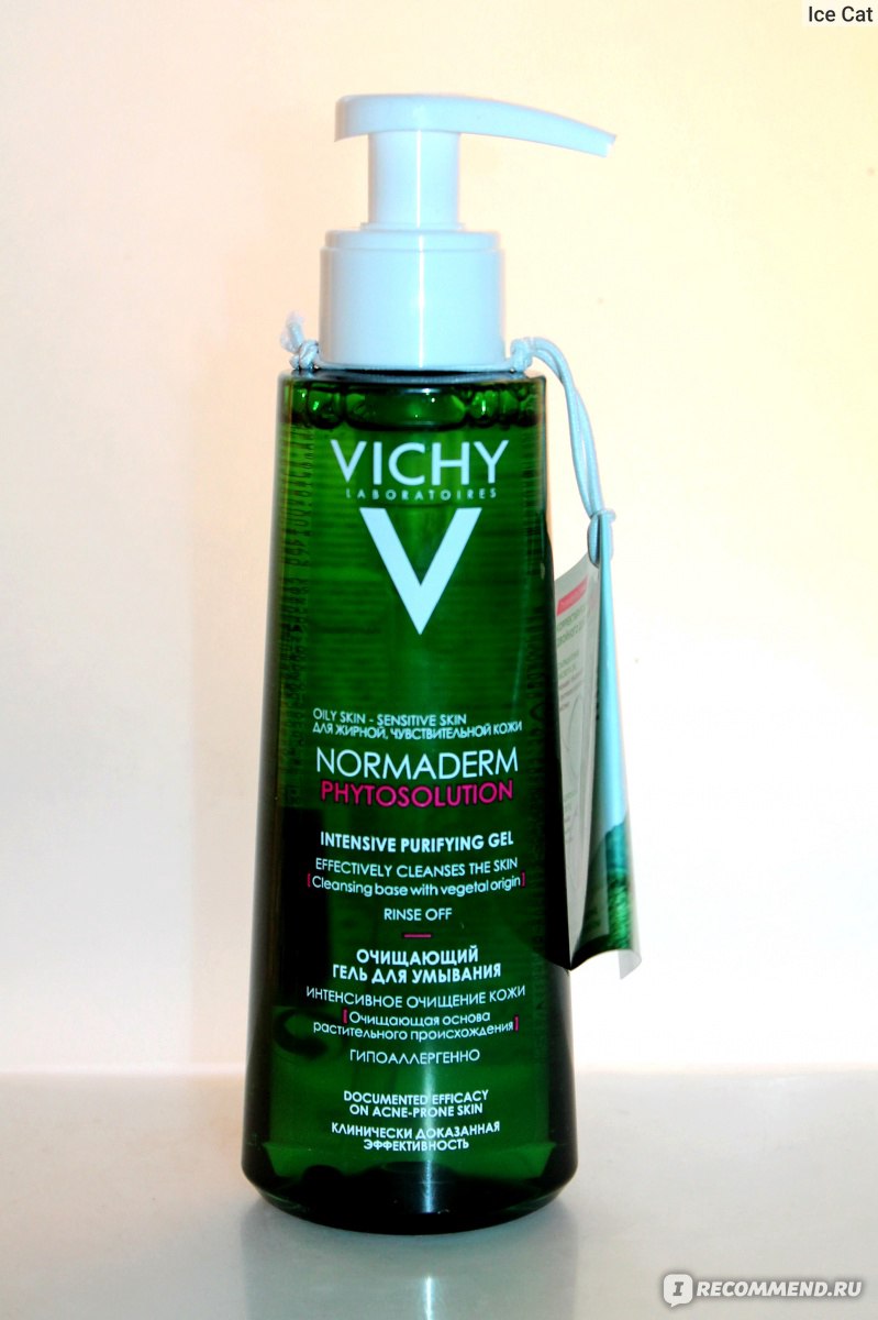 Vichy normaderm phytosolution intensive purifying gel. Vichy Normaderm phytosolution. Виши умывалка зеленая. Vichy Normaderm phytosolution очищающий гель для умывания. Виши зеленый гель.