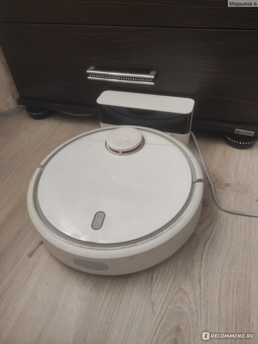 Робот-пылесос Xiaomi Mi Robot Vacuum Cleaner - «Как забыть про крошки, пыль  и шерсть животных» | отзывы