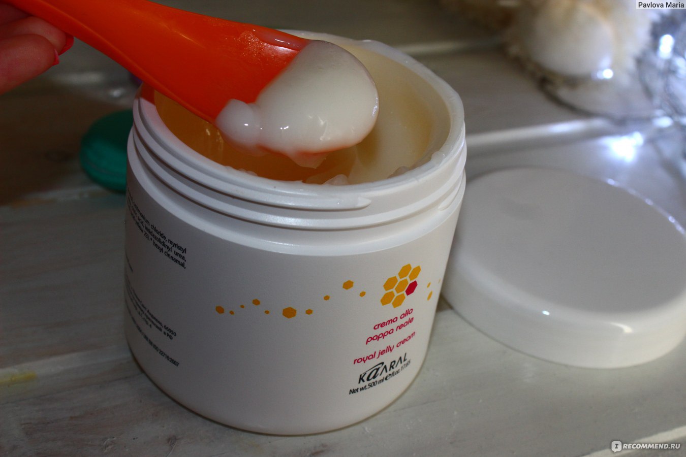Kaaral jelly royal. Kaaral Royal Jelly Cream. Kaaral Royal Jelly Cream маска реконструир. С маточным молочком. Маска для волос в составе содержащая силиконы.