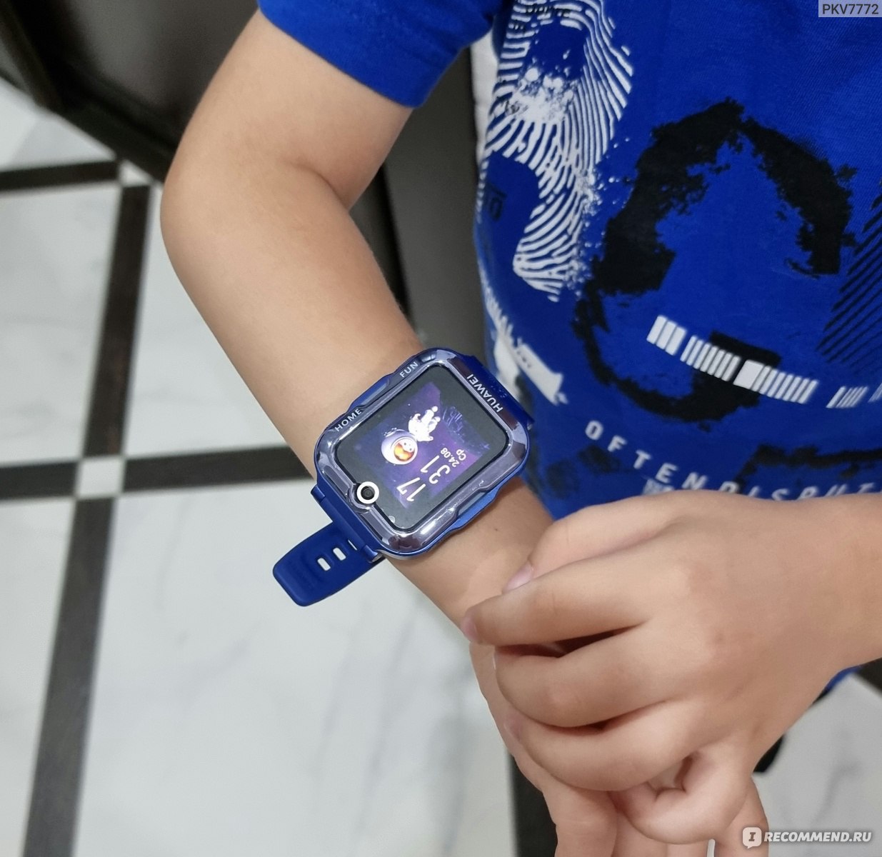 Huawei watch kids 4 приложение. Часы детские наручные игрушка в детском мире. Детские часы Huawei. Часы с GPS трекером Huawei watch Kids 4 Pro в Воронеже. Детские умные часы Huawei watch Kids 4 Pro Wi-Fi, синий на руке.