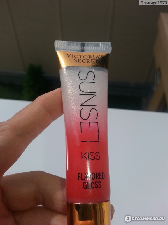 Блеск для губ Victoria's Secret Kiss Flavored Gloss (Shiny+Sanset ...