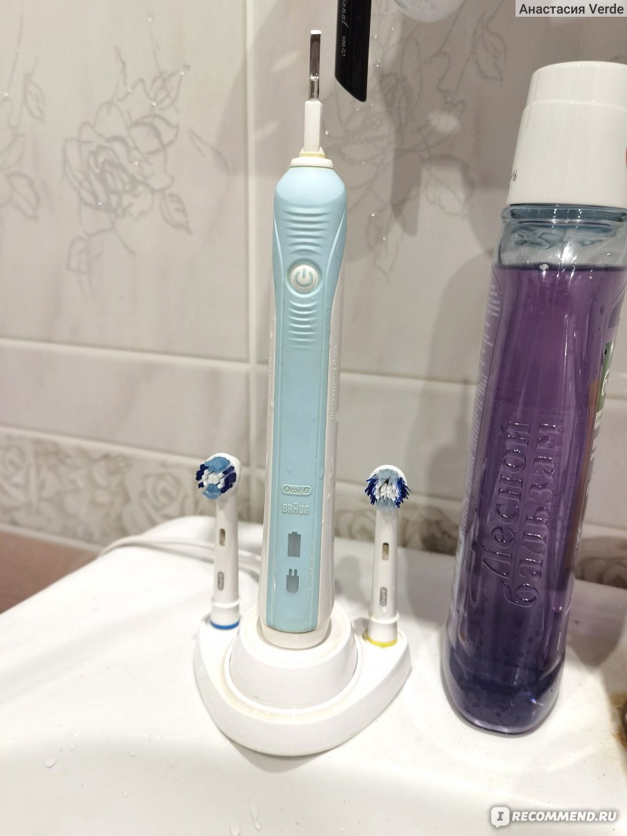 Электрическая зубная щетка Braun ORAL-B Pro 570 Cross Action - «Стоит .