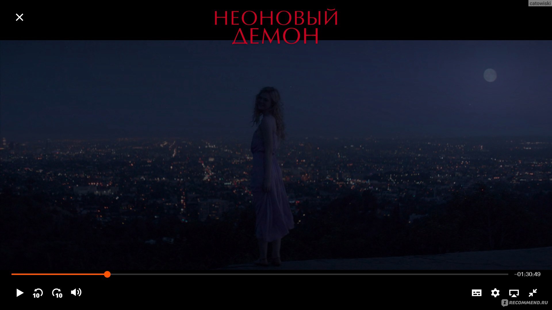 Неоновый демон / The Neon Demon (2016, фильм) - «Некрофилия, насилие,  каннибализм и лесбиянки - вся эта несуразица в триллере про моделей с  прекрасной Эль Фаннинг. Фильм про погоню за необычайной красотой,