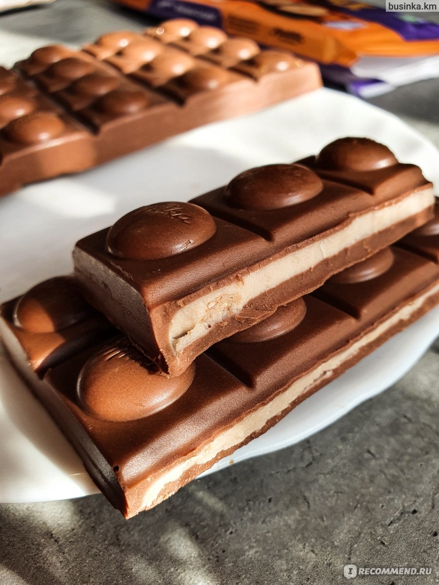 Шоколад Milka Wholenut Caramel молочный с фундуком и карамелью 300г