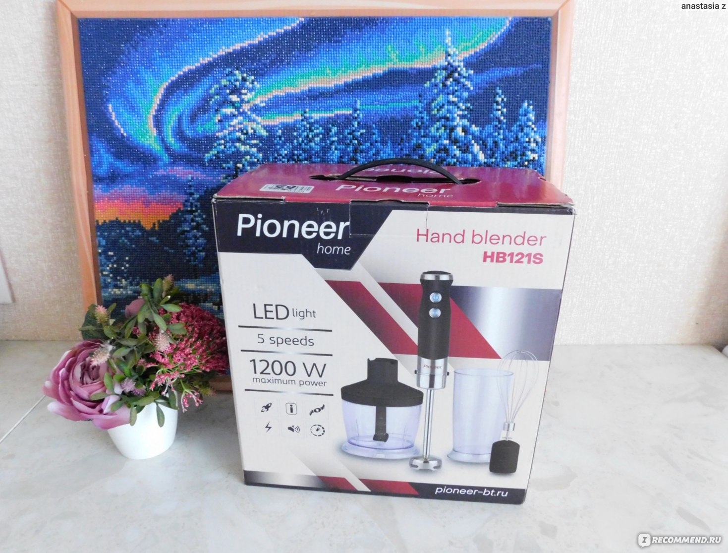 Блендер погружной Pioneer HB121S - «С блендером Pioneer HB121S  приготовление супов, вторых блюд, салатов, соусов, выпечки и десертов,  зимних заготовок и других ваших любимых блюд станет быстрым и приятным  Стильный, недорогой и