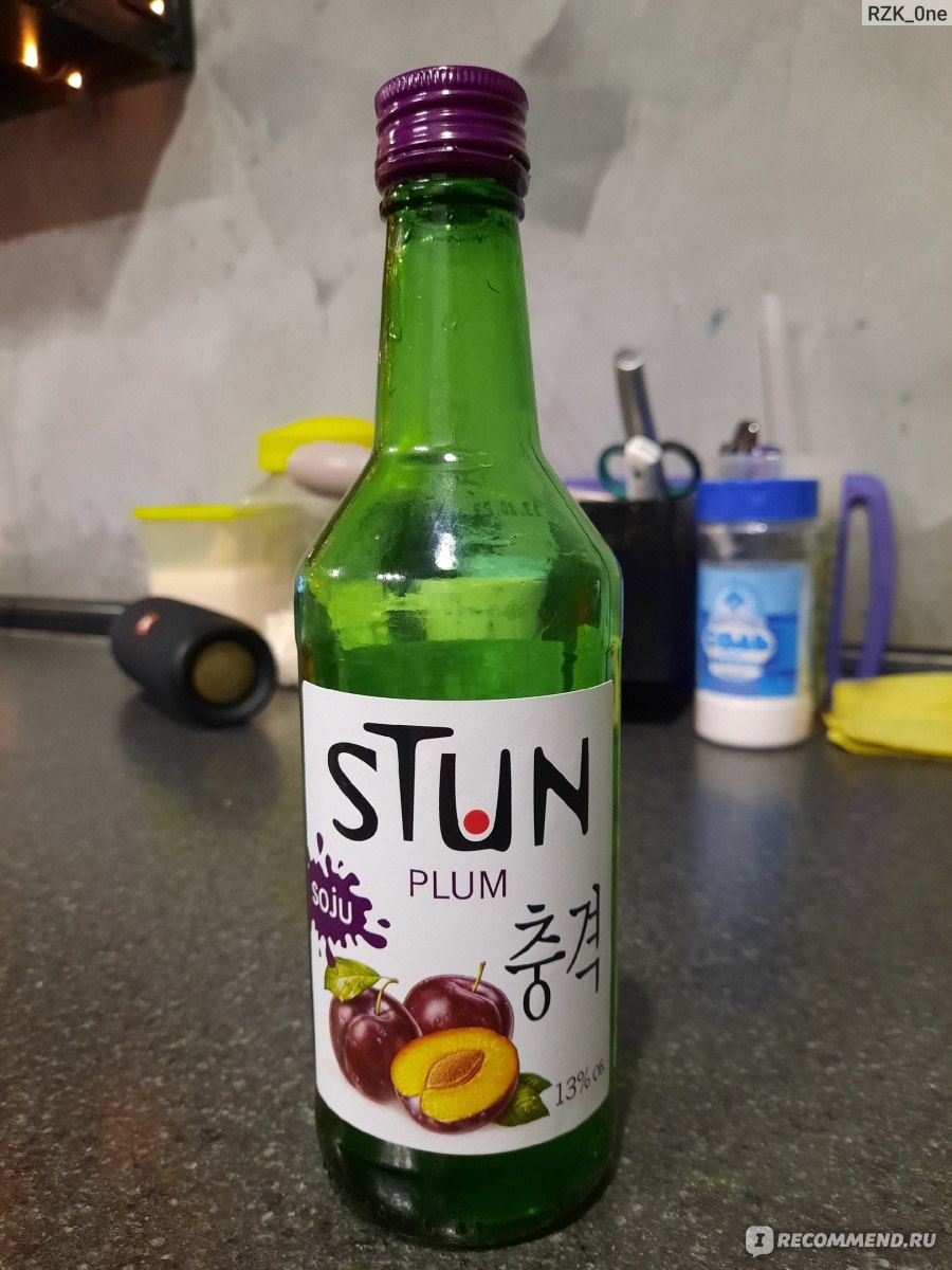 Аперитив stun plum. Soju Stun Plum. Аперитив Stun Plum 0.375.