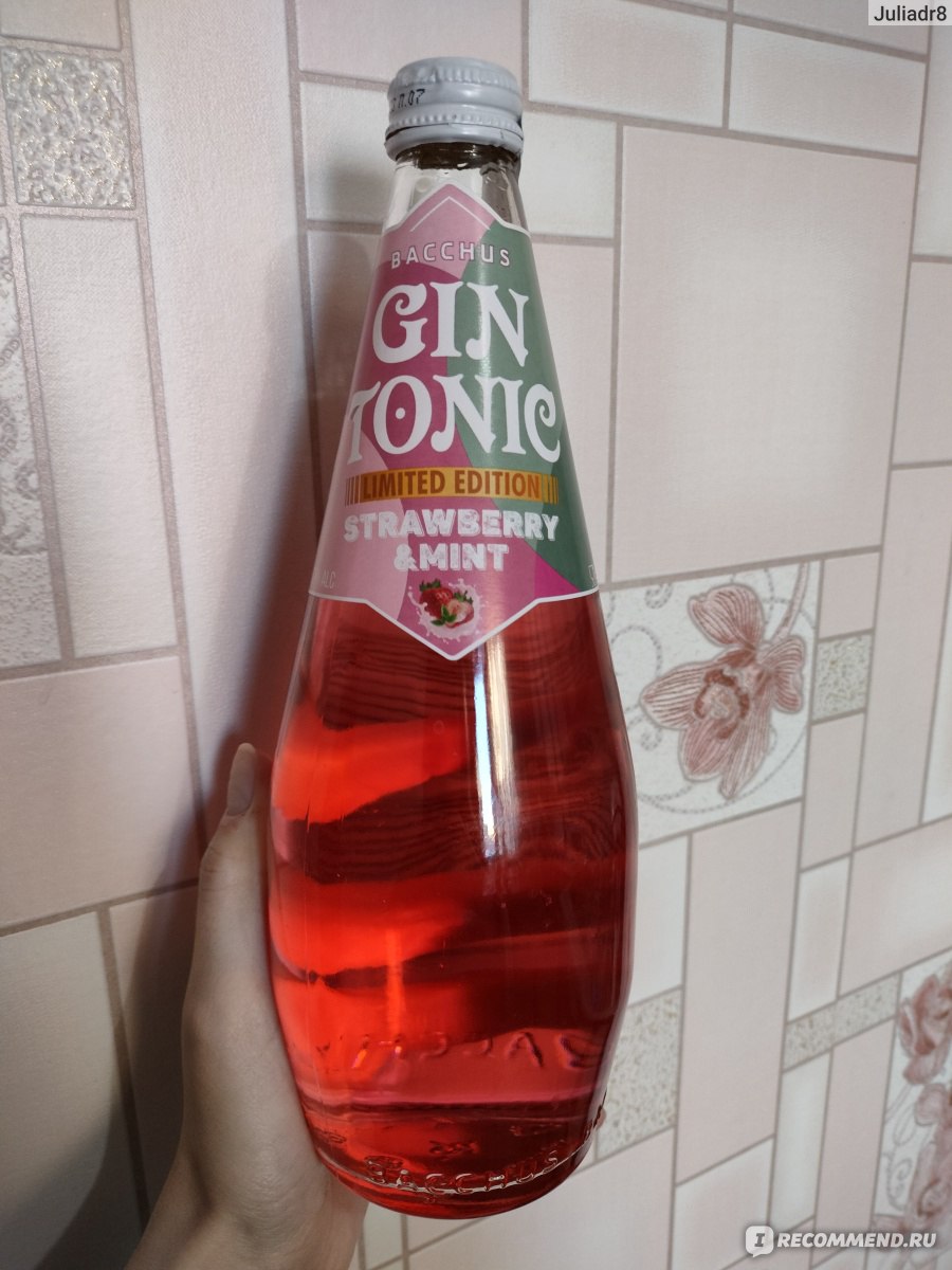 Напиток тонизирующий Bacchus Gin tonic Strawberry and mint - «Неплохой джин-тоник  для вечеринки или уютного вечера дома. Цвет настроения красный 😏♥️» |  отзывы