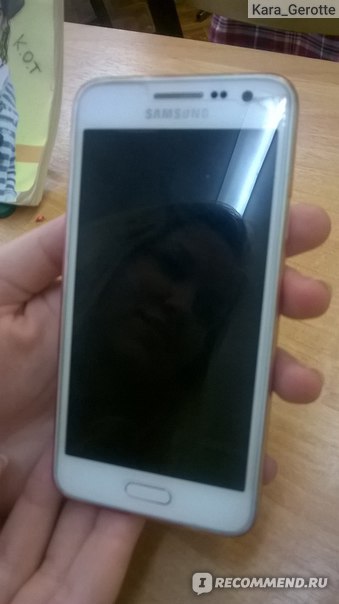 Мобильный телефон Samsung Galaxy A3  фото