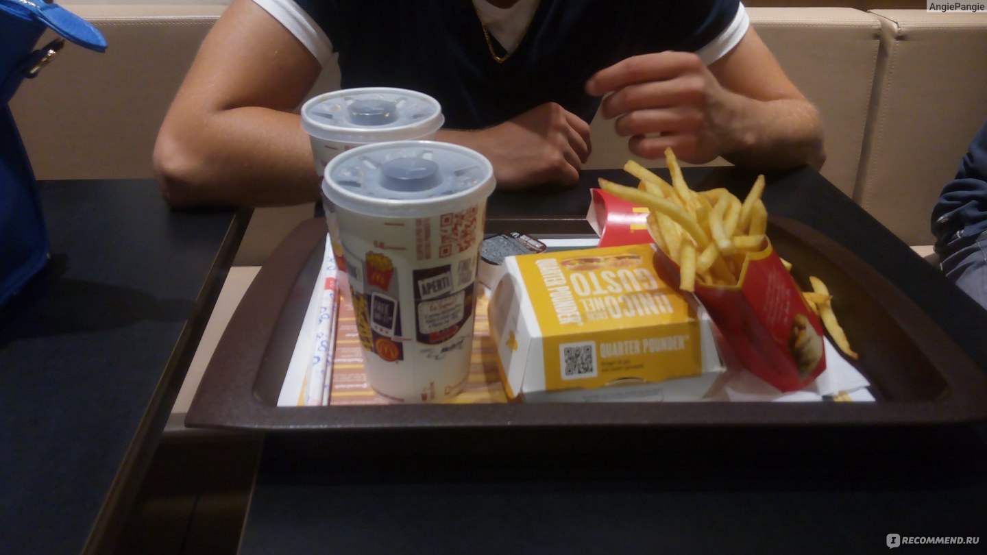 Готовые блюда McDonald’s / Макдоналдс Роял чизбургер фото
