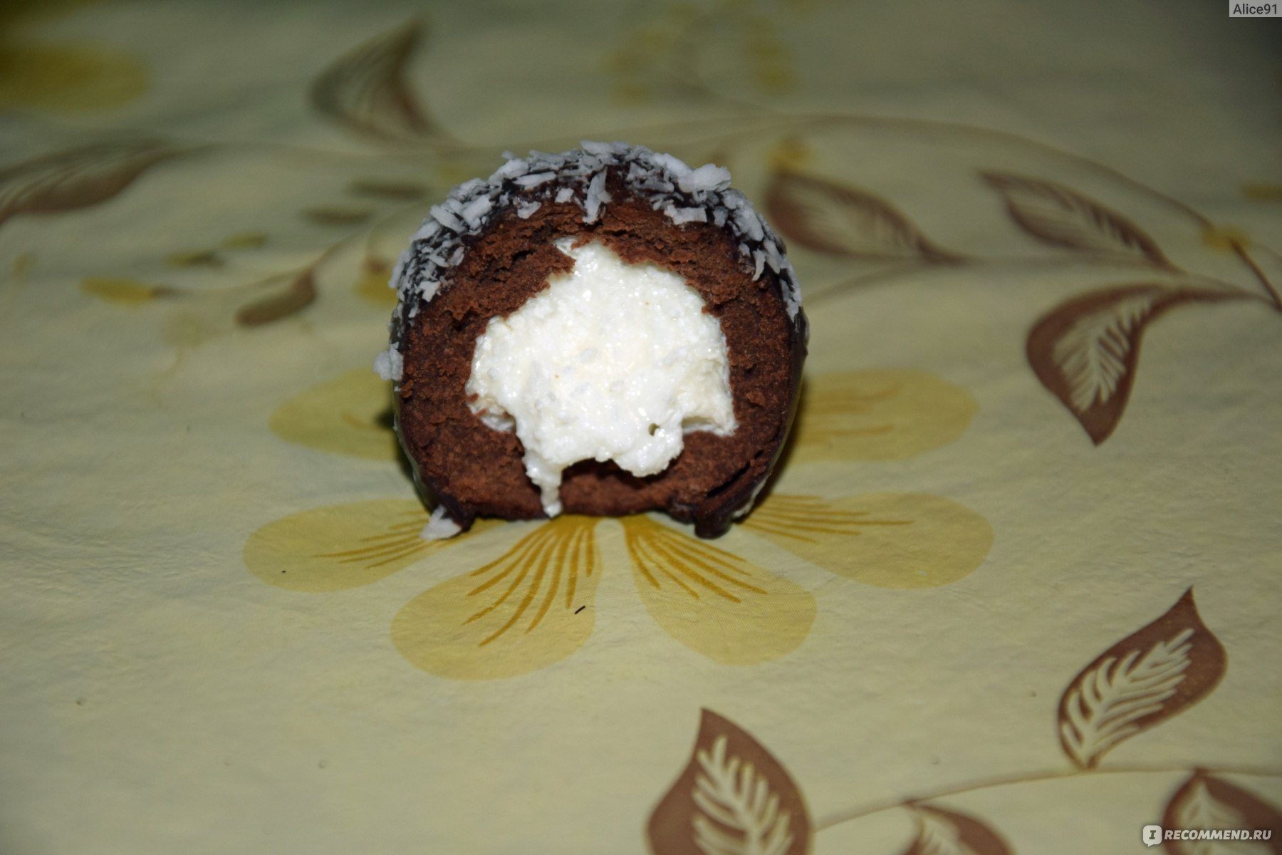 Мини пирожное бисквитное с кокосовой стружкой