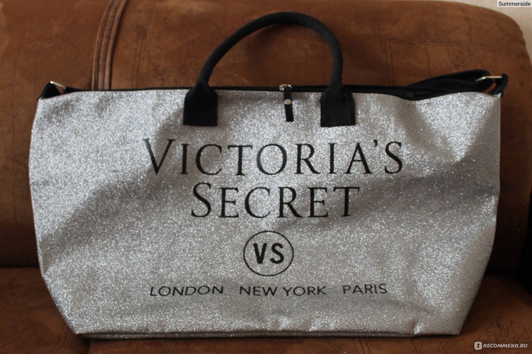 victoria luggage brand