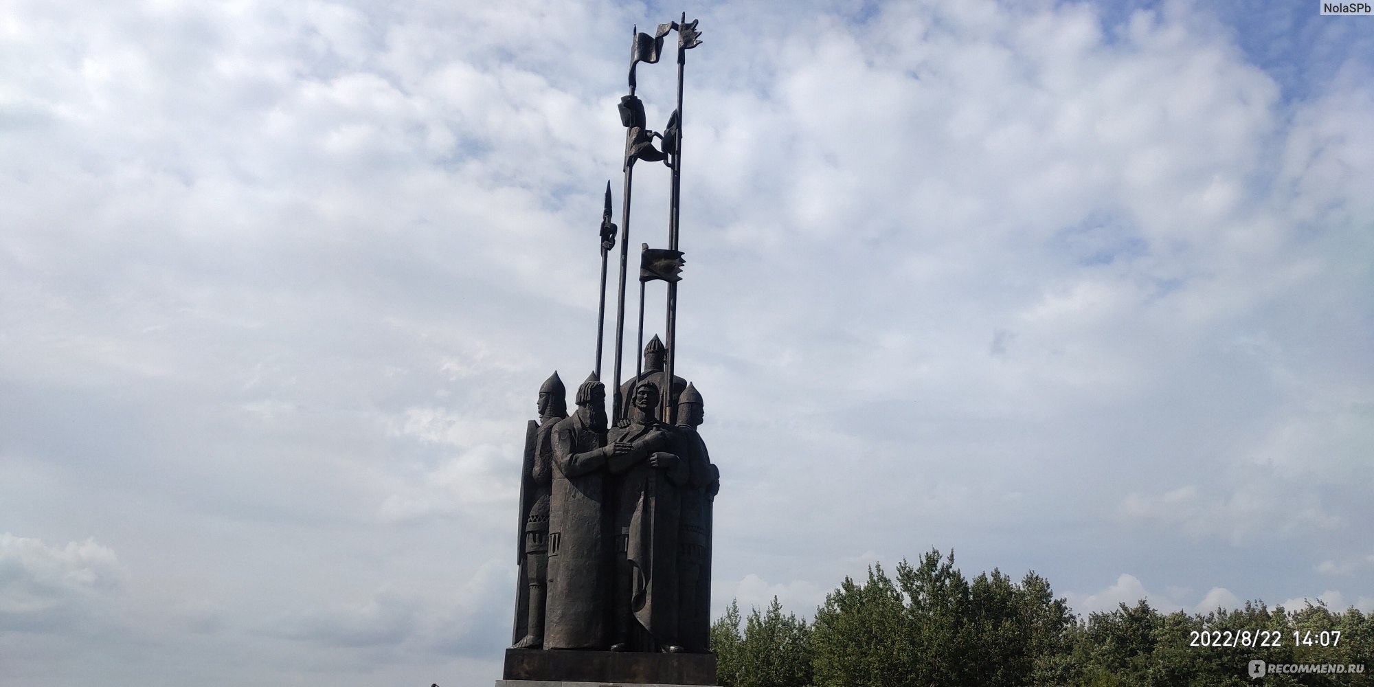 Памятник Александру Невскому на горе Соколиха