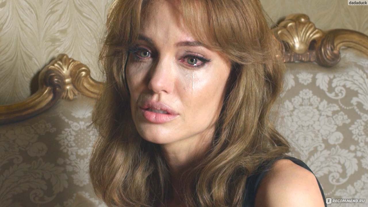 Лазурный берег/ By the Sea (2015, фильм) - «Люди в зале выходили несколько  раз покурить...Удалась ли чите Питтов глубокая и чувственная драма?» |  отзывы