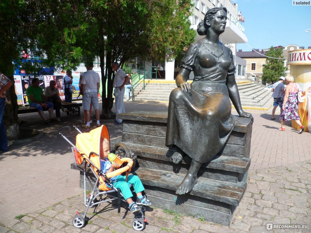 Памятник нонне мордюковой в ейске фото