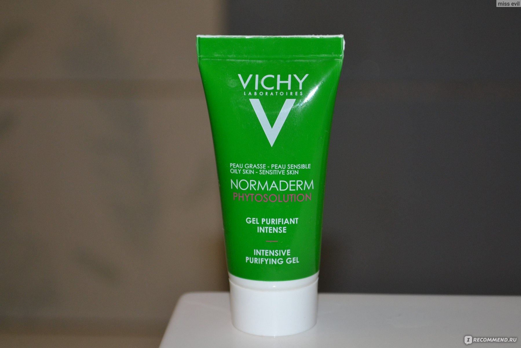 Vichy normaderm phytosolution intensive purifying gel. Виши умывалка для лица. Некомедогенное масло для лица.