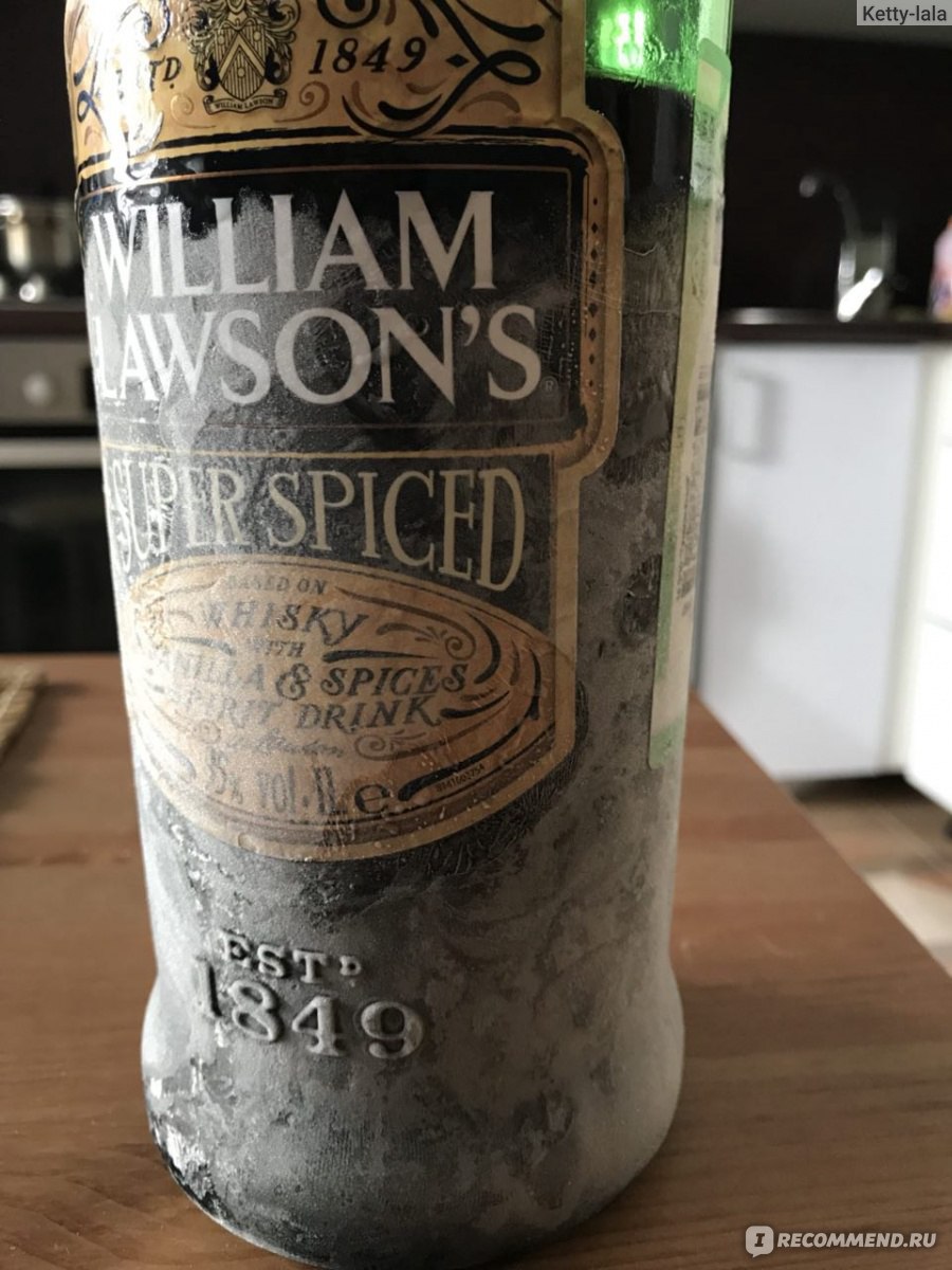 William lawson spiced. Виски Вильям Лоусонс Spiced. Виски Уильям Лоусон Спайсед. Напиток Вильям Лоусонс супер Спайсд. Виски специи Вильям Лоусонс.