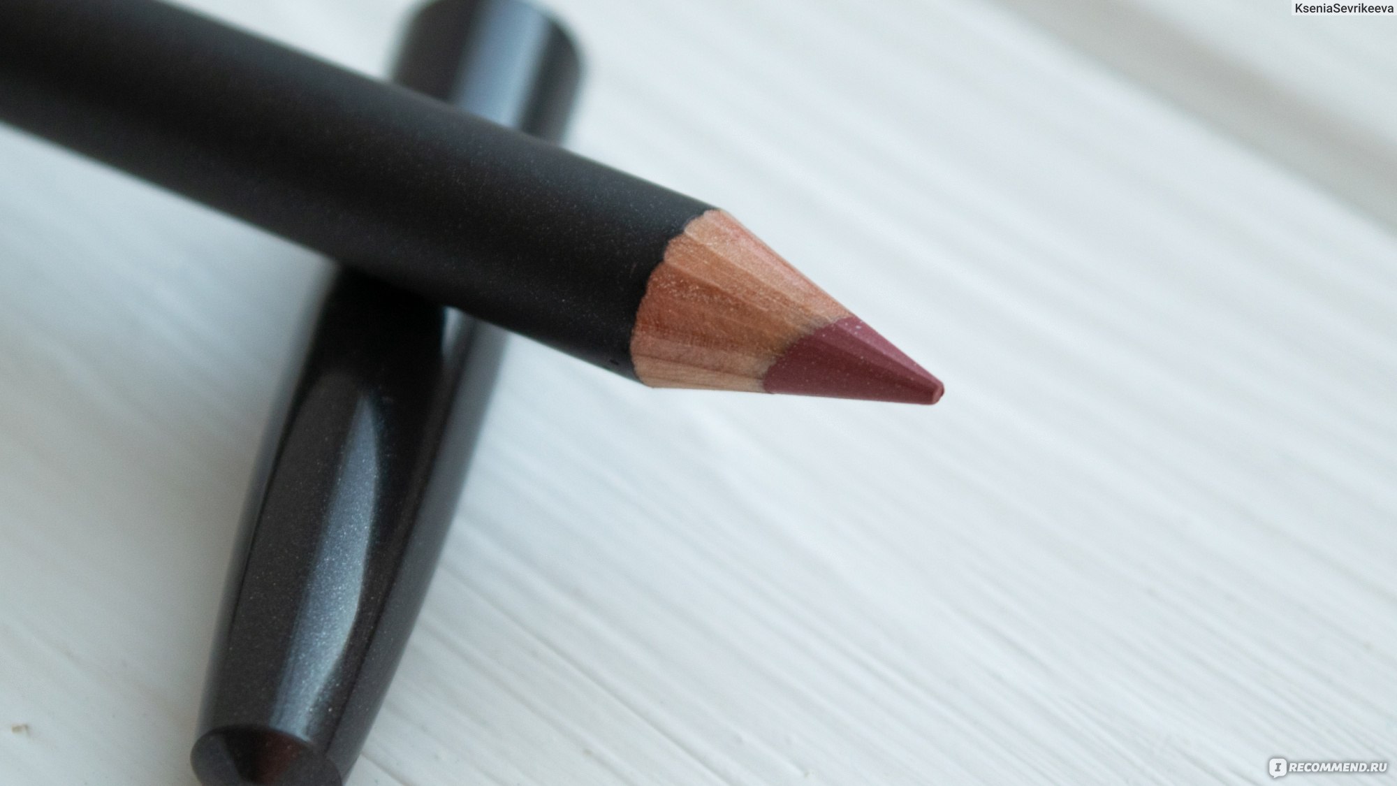 mac waterproof lip liner